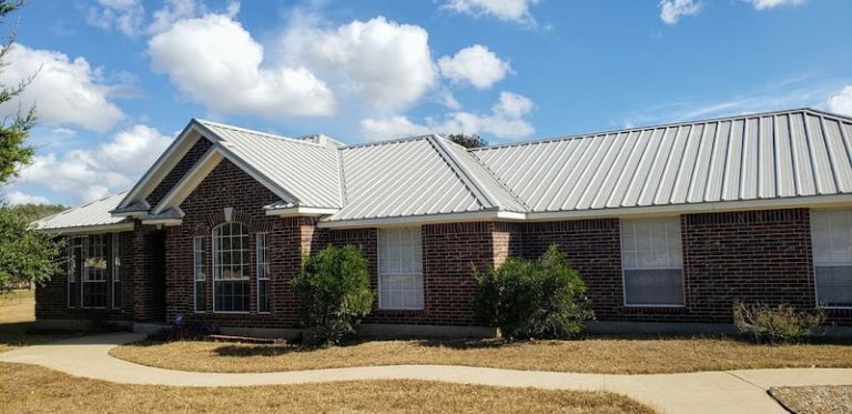 AAA Roofing & Gutters LLC