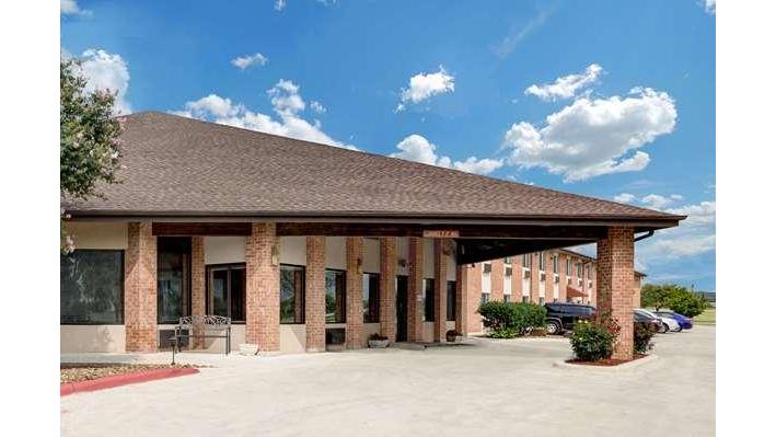 Baymont Inn & Suites by Wyndham San Marcos Outlet Malls