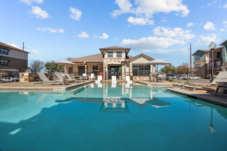 Blanco River Lodge