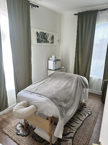 Grounded Tree Massage Therapy