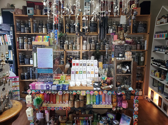 Herbs & Oddities