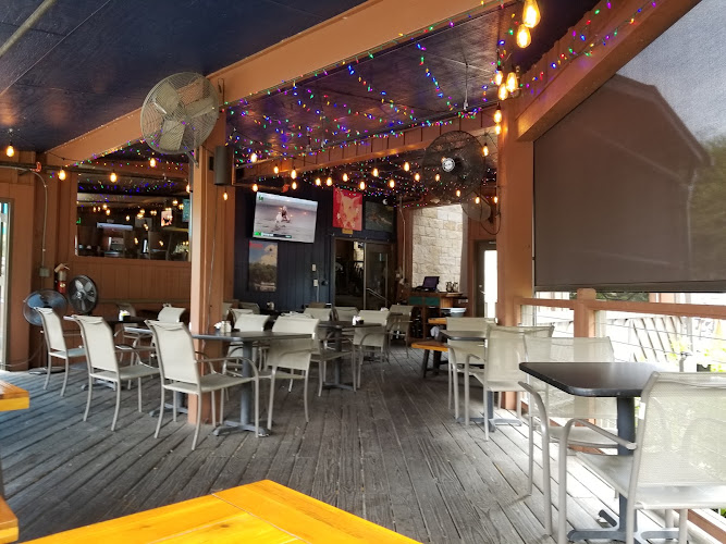Ivar’s River Pub