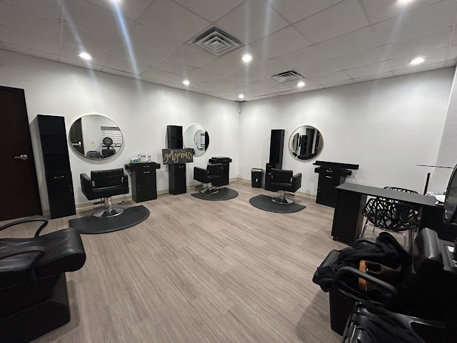 Luxe Beauty Bar LLC