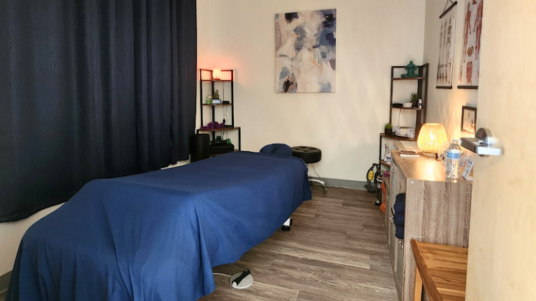 Mindful Hands Massage