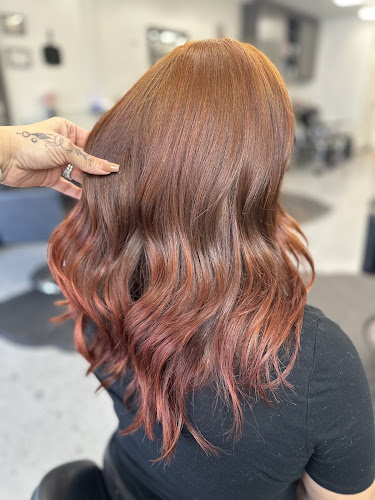 Paloma Zuniga/Salon Axis