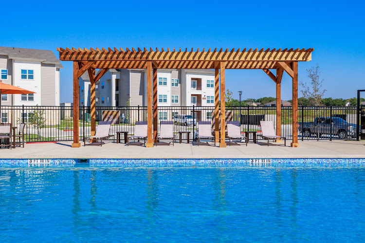 Redwood Apartments