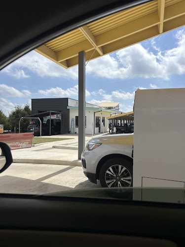 Suds Deluxe Car Wash